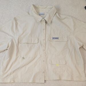 Columbia Women's Tan Button Up